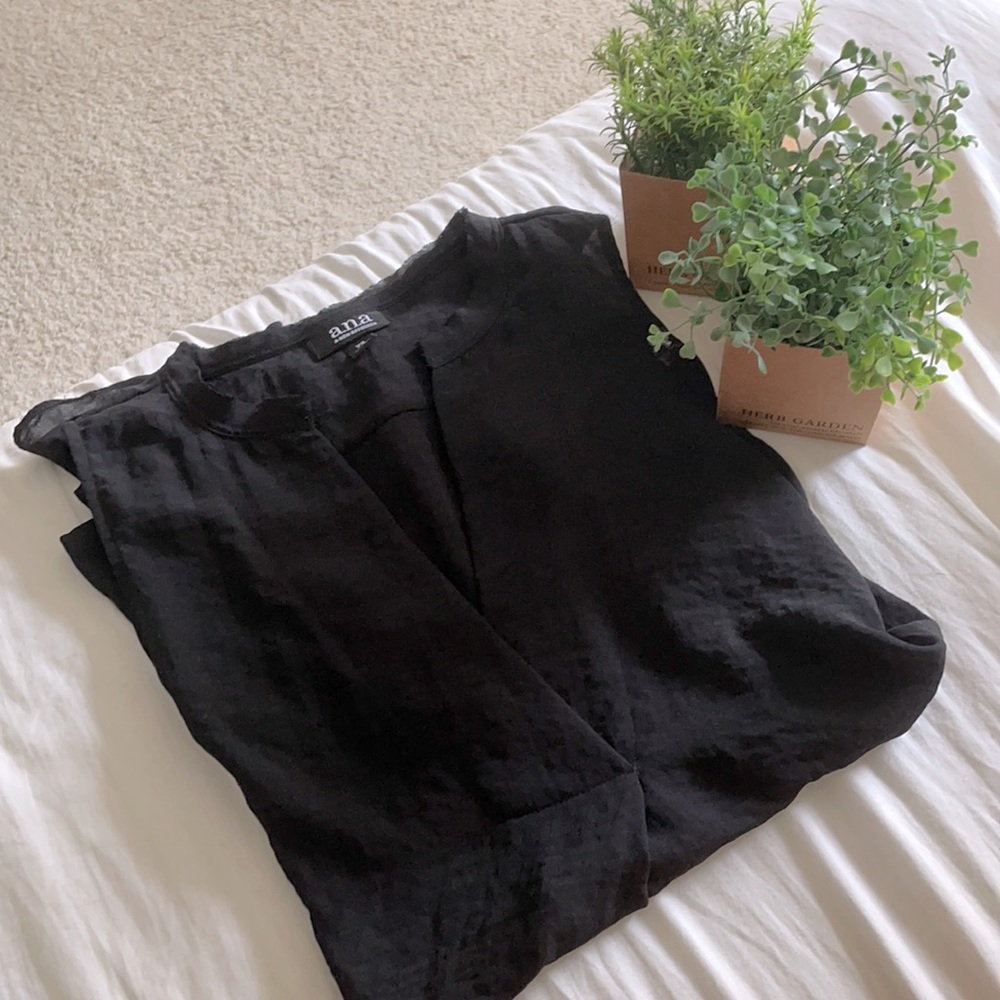 Black Hostess Tank